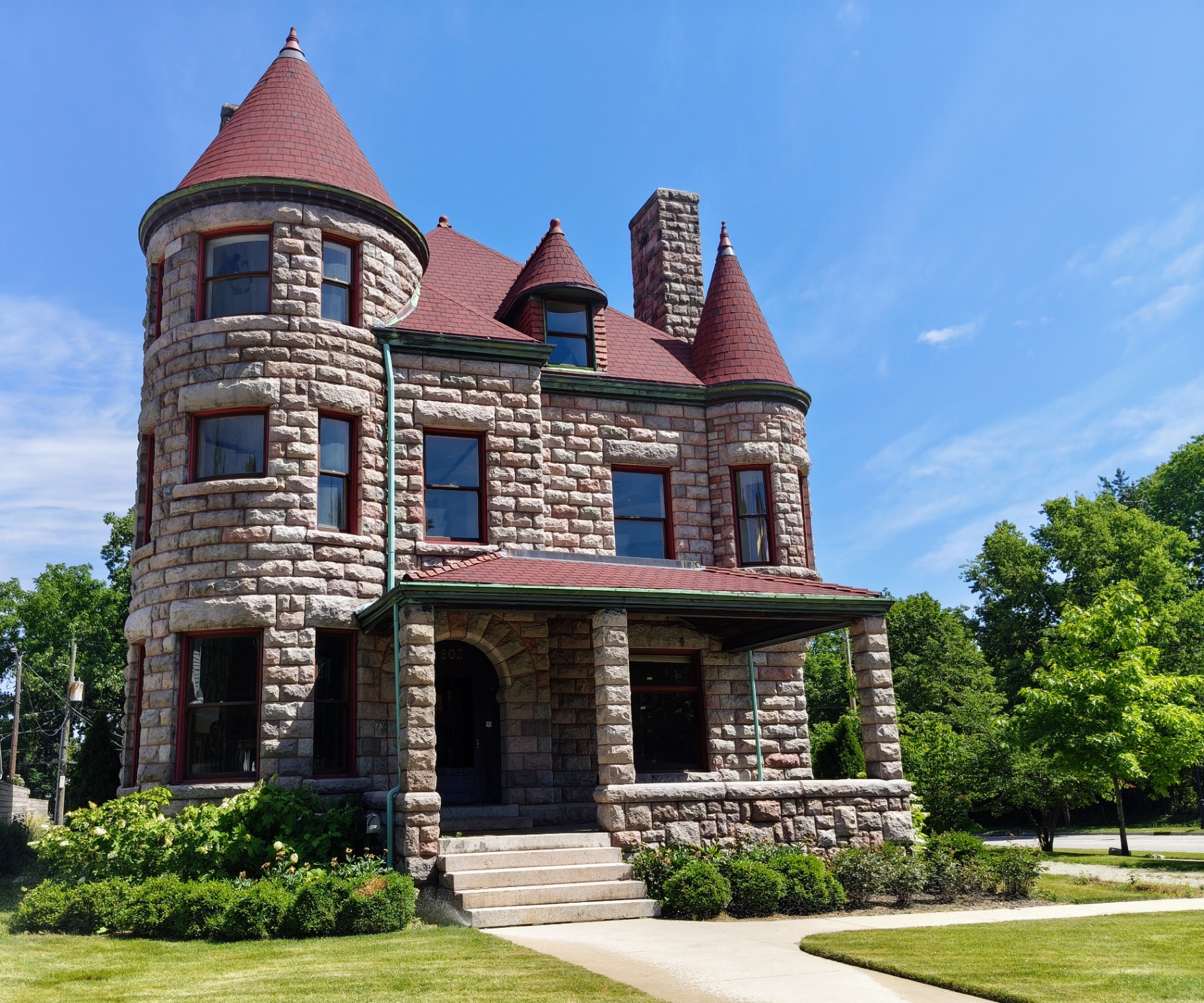 Front elevation of The Castle of South Bend with entry arch and turret